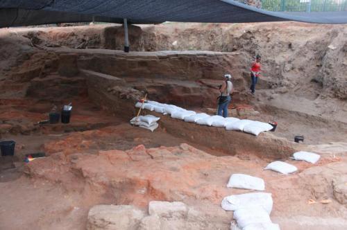 1-excavationsi.jpg