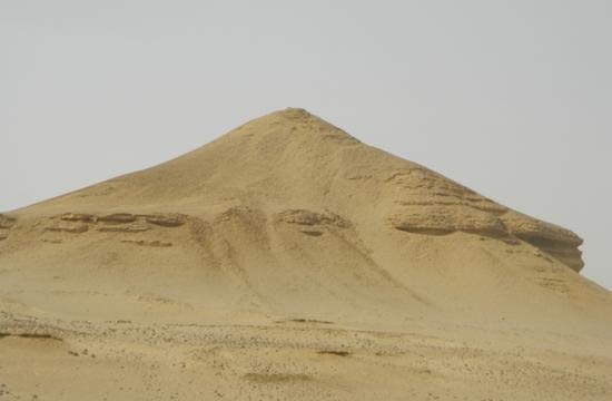 10-larger-mound-long-lost-pyramids-found-130715-670x440.jpg