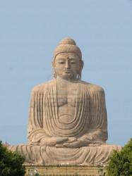 1526974-bouddha-geant-25-m-a-bodhgaya-bihar-inde.jpg