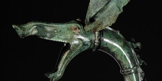 1794828-3-aba2-detail-d-un-des-carnyx-retrouves-en-pieces-en-f5b2d98630eadca5490ef5ffcc984d17.jpg