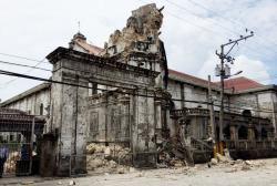 20131015-basilica-sto-nino-quake-jose-faruggia-01.jpg