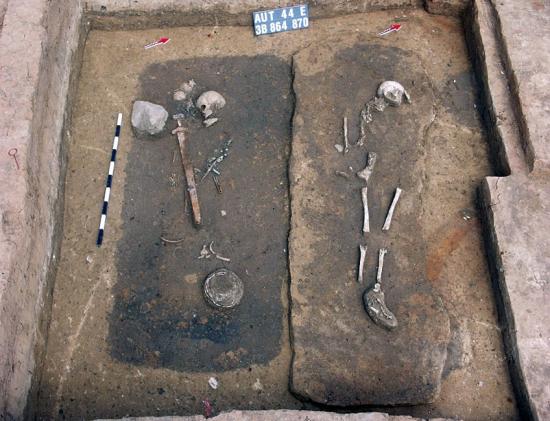 206799-unusual-treasure-laden-viking-era-cemetery-discovered-in-poland.jpg