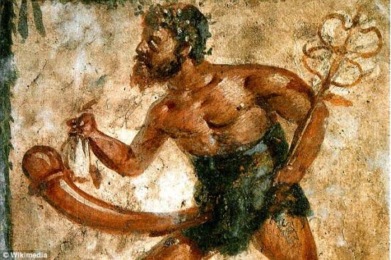 29bf886e00000578 3130219 a separate fresco of priapus found in pompeii this image shows h a 1 1434723176479