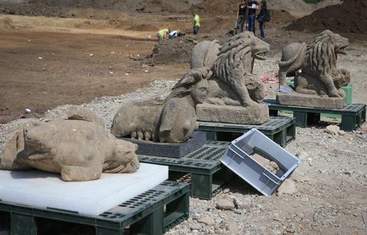 515x330 strasbourg le 11 juin 2015 archeologiques route des romains a koenigshoffen lions et sphinges 3