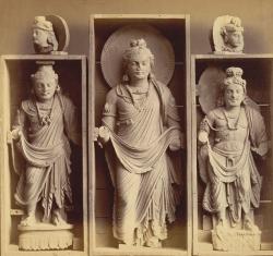 636px-jamal-garhi-bodhisattvas.jpg