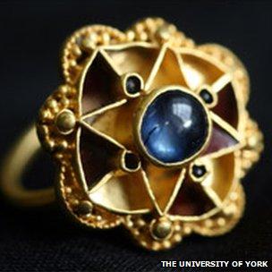 65486524-sapphire-ring.jpg