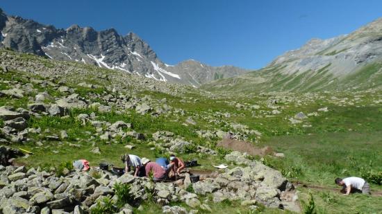 alps-archaeology-excavating-bronze-age-site.jpg