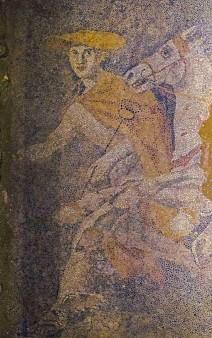 Amphipolis 12 10 5 en 212x338