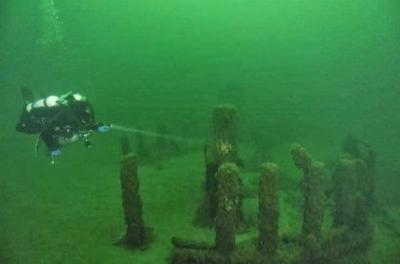 Ancient underwater structure min