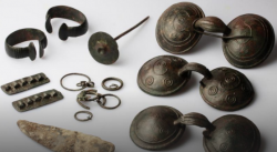 Bronze age treasure netherlands 560x307