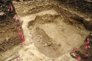 Early burial placed in an underground cavity at ceibal c 500 bc photo by takeshi inomata 1