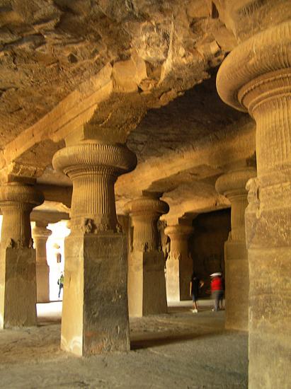 elephantacaves3elroyserrao.jpg