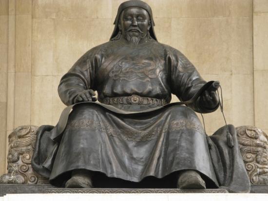 genghis-khan-statue-110208-01.jpg