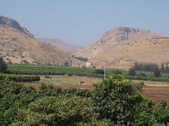 ginosaur-valley-israel.jpg