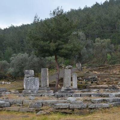 Hadrianopolis columns ancient greek credit carole raddato wikimedia cc by sa 20 1