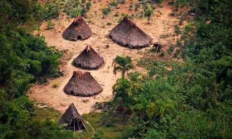 Huts of indigenous people 011