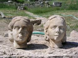 kerameikos-heads.jpg