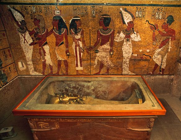 king-tut-tomb-replica-egypt-72675-600x450.jpg
