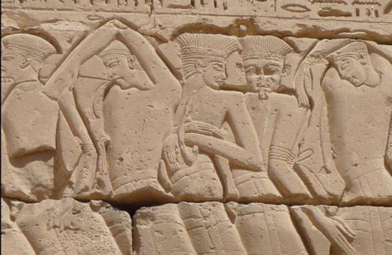 Medinet habu ramses iii14 e1392354231855