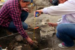 mexico-800-yr-old-skeletons.jpg