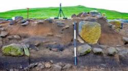 neolithic-dig-site-at-an-doirlinn-300x168.jpg