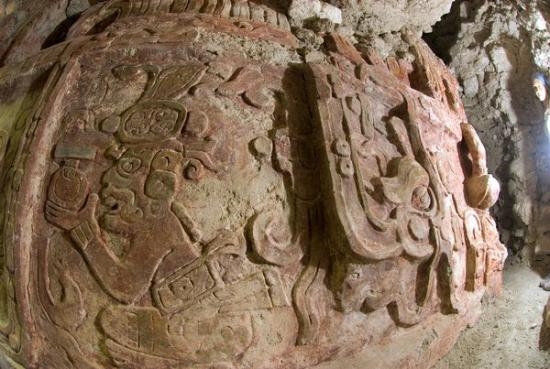 new-maya-frieze-found-deity-70151-600x450.jpg