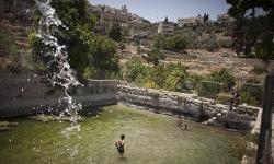 palestinian-children-swim-010.jpg