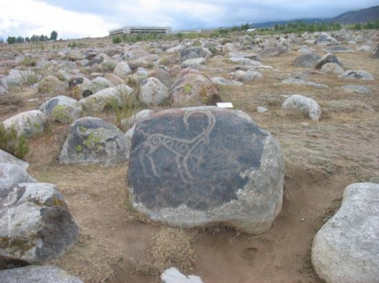 petroglyphs-600x449.jpg