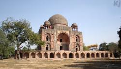 Rahim tomb1