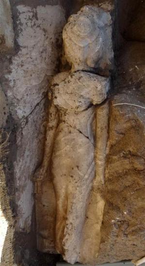 Rare statue princess iset discovered egypt