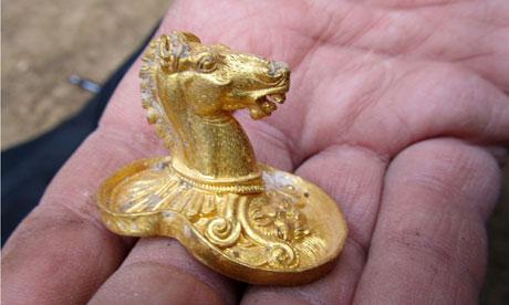 thracian-treasure-found-n-010.jpg